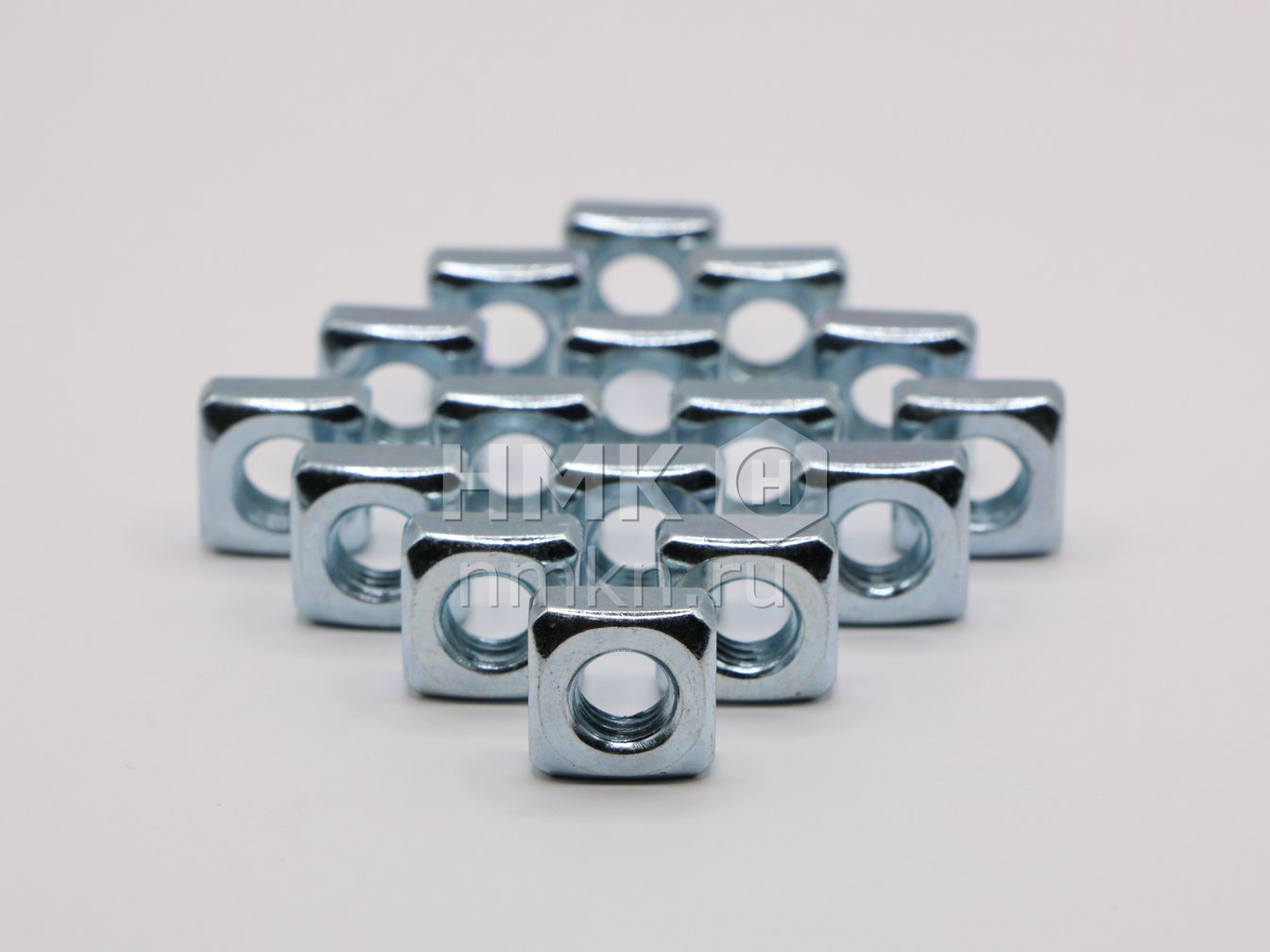 Гайка 251106 М8 квадратная цинк